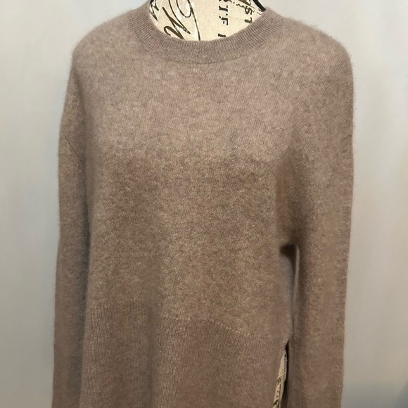 Rachel Zoe Sweaters - Rachel Zoe Women’s 100% 2ply Cashmere Sweater. Light Brown. Large.
